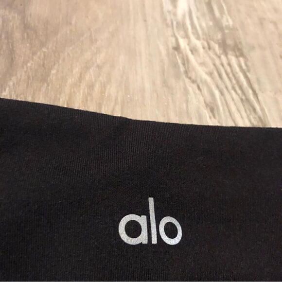 ALO Yoga Moto Legging Size XS Black Full Length Mesh Gym Athletic - Picture 7 of 8